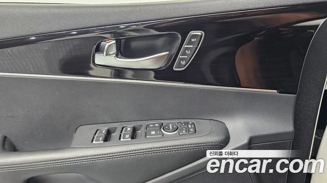 Kia Sorento 2018 thumb 10