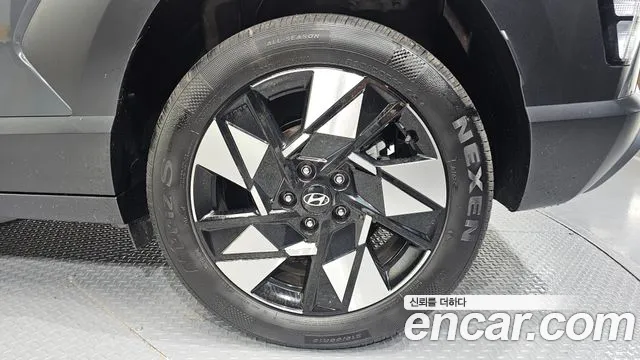 Hyundai Kona 2024 thumb 6