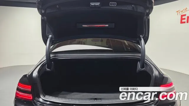 Genesis G80 2023 thumb 2