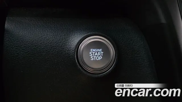 Hyundai Staria 2023 thumb 2