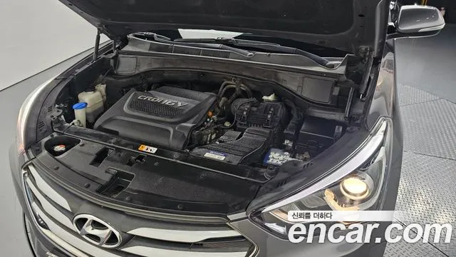 Hyundai Santafe 2016 thumb 4