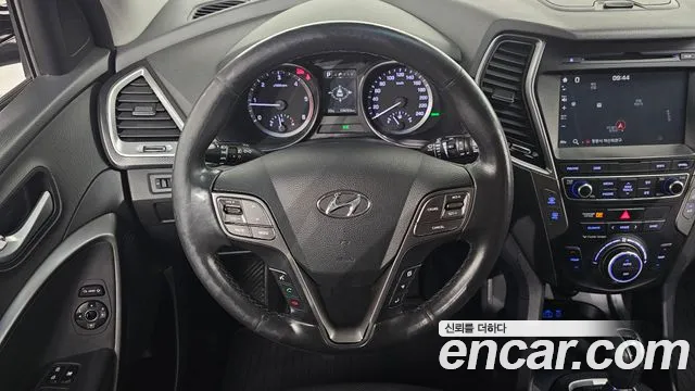 Hyundai Santafe 2016 thumb 3