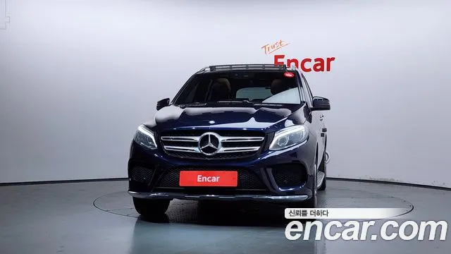 Mercedes-Benz GLE-Класс 2017 thumb 8