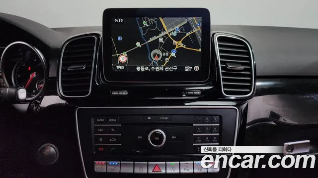 Mercedes-Benz GLE-Класс 2017 thumb 6