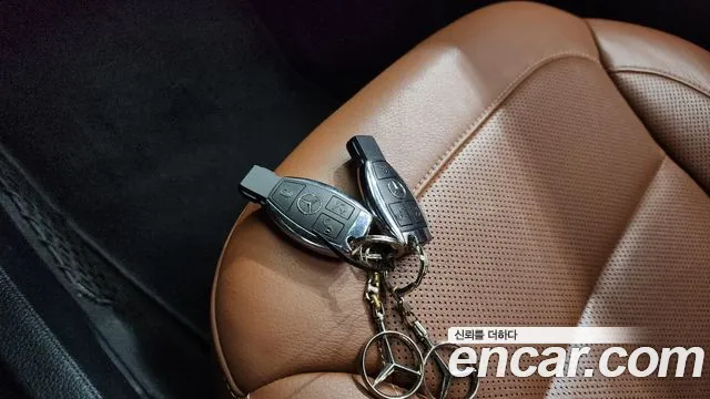 Mercedes-Benz GLE-Класс 2017 thumb 9