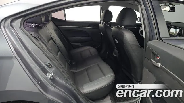 Hyundai Avante 2017 thumb 2