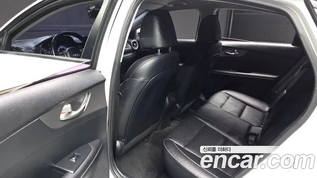 Kia K3 2019 thumb 9