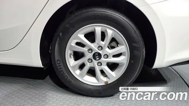 Kia K3 2019 thumb 3