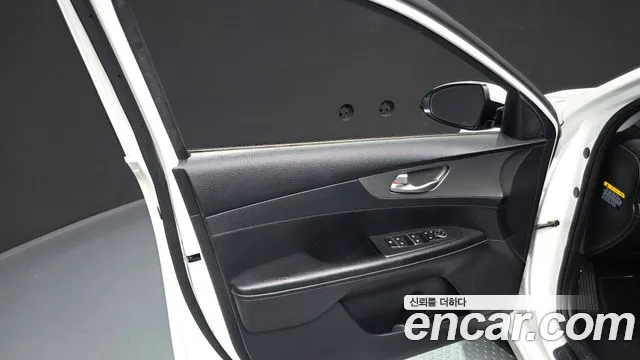 Kia K3 2019 thumb 12
