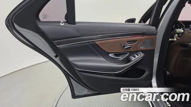 Mercedes-Benz S-Class 2018 thumb 6