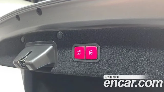 Mercedes-Benz S-Class 2018 thumb 10