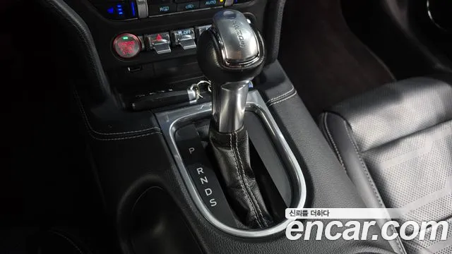 Ford Mustang 2019 thumb 2