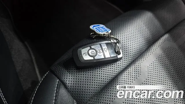 Ford Mustang 2019 thumb 3