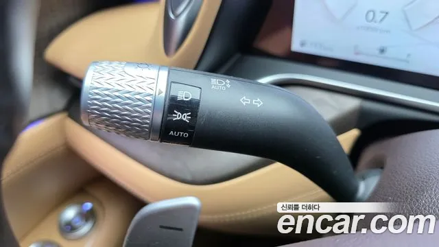 Genesis G90 2023 thumb 11