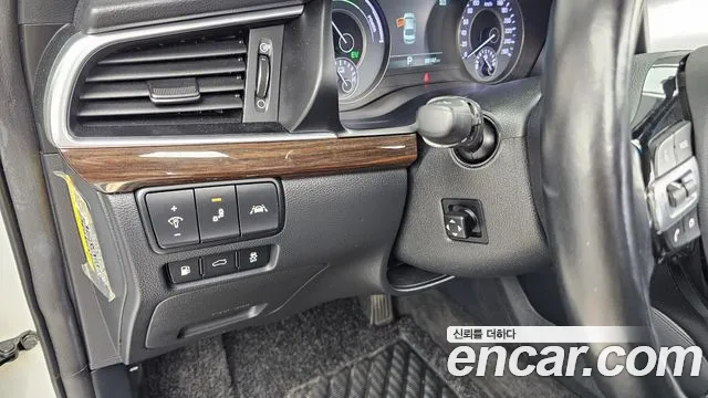 Kia Hybrid 2018 thumb 11