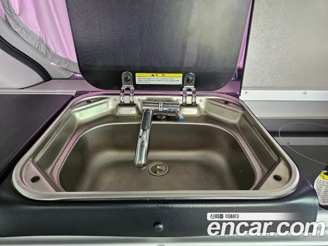 Hyundai Staria 2017 thumb 10