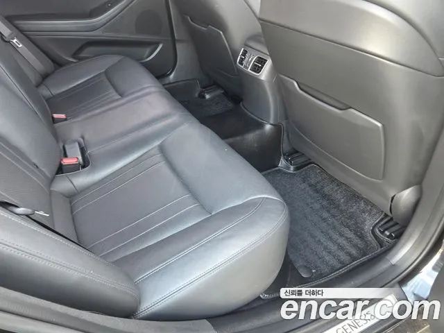 Genesis G80 2018 thumb 7