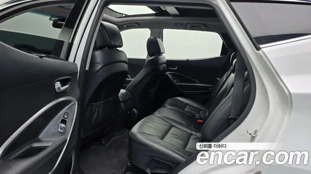 Hyundai Santafe 2017 thumb 6