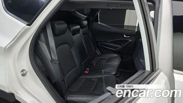 Hyundai Santafe 2017 thumb 11
