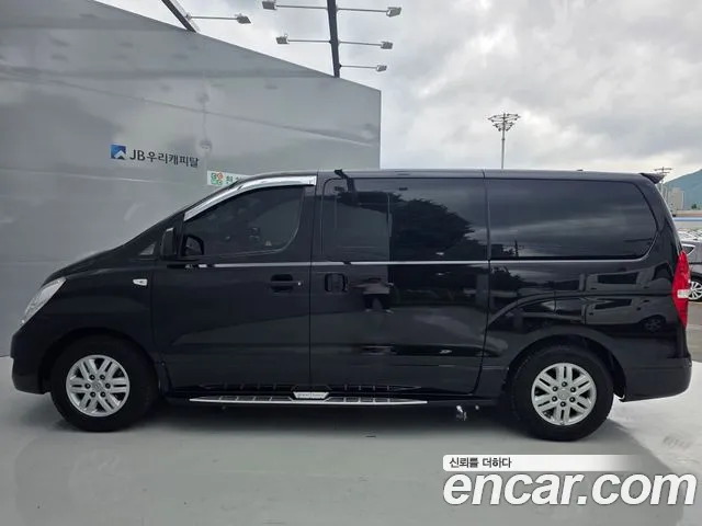 Hyundai Starex 2017 thumb 4