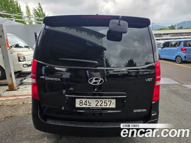 Hyundai Starex 2017 thumb 8