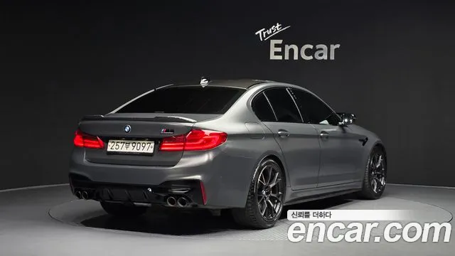 BMW M5 2020 thumb 4