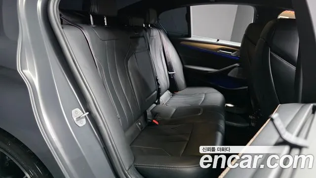 BMW M5 2020 thumb 2
