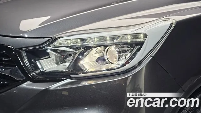 KGM Rexton 2019 thumb 2