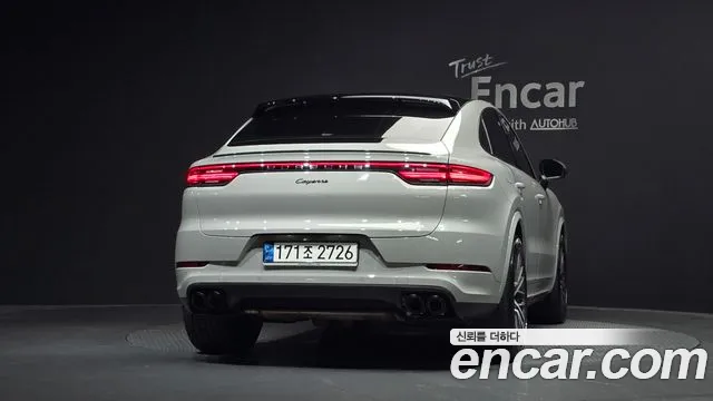 Porsche Cayenne 2022 thumb 11