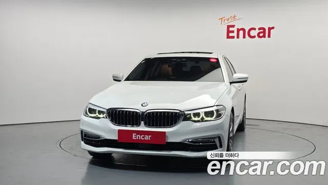 BMW 5 серии 2018 thumb 9
