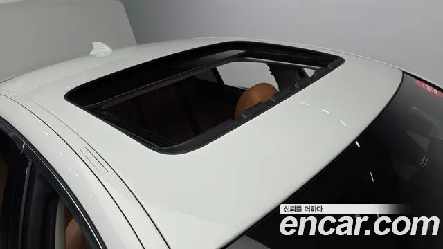 BMW 5 серии 2018 thumb 10