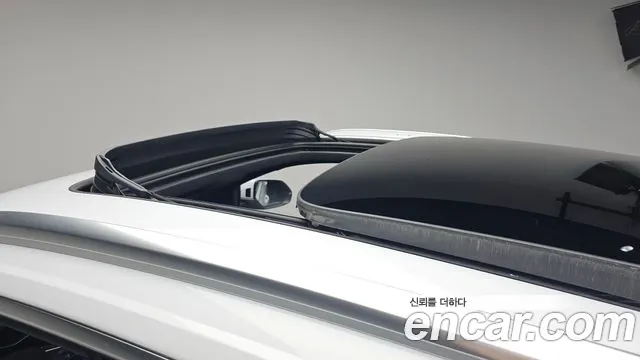 Audi Q8 2021 thumb 3
