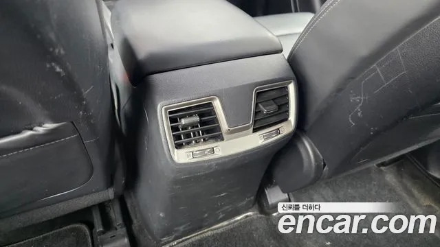KGM Rexton 2018 thumb 3