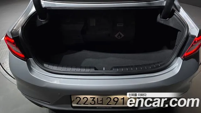 Hyundai Grandeur 2018 thumb 10