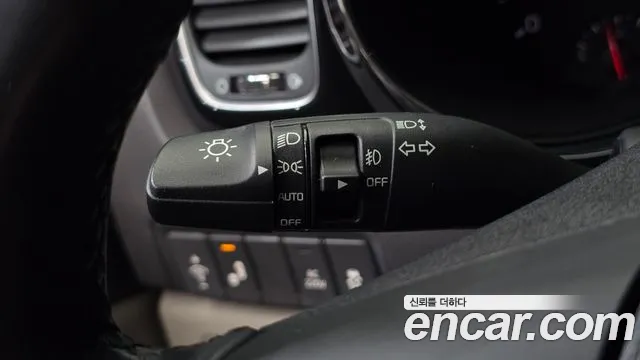 Kia Carnival 2018 thumb 9