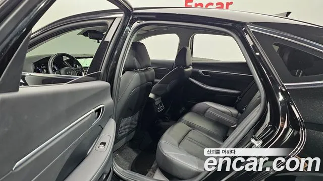 Hyundai Sonata 2021 thumb 11
