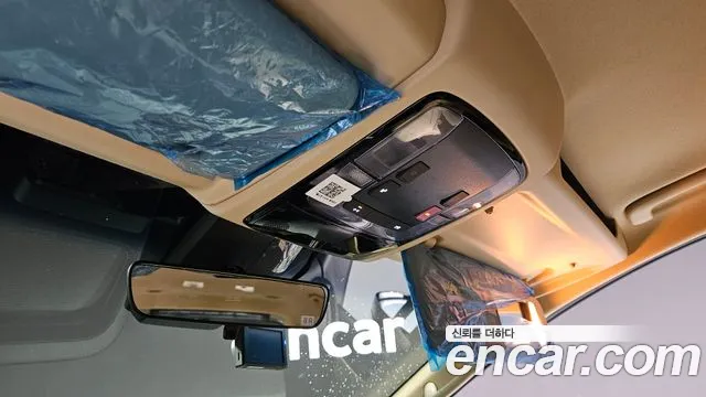 Hyundai Staria 2025 thumb 5