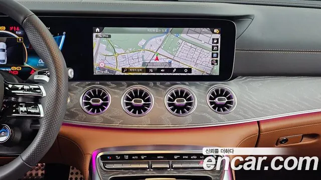 Mercedes-Benz AMG GT 2023 thumb 4