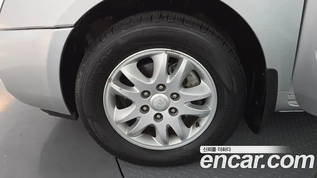 Kia Canival 2012 thumb 9