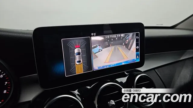 Mercedes-Benz C-Class 2019 thumb 11