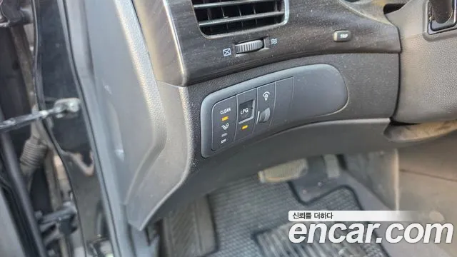Kia Lotze 2009 thumb 8