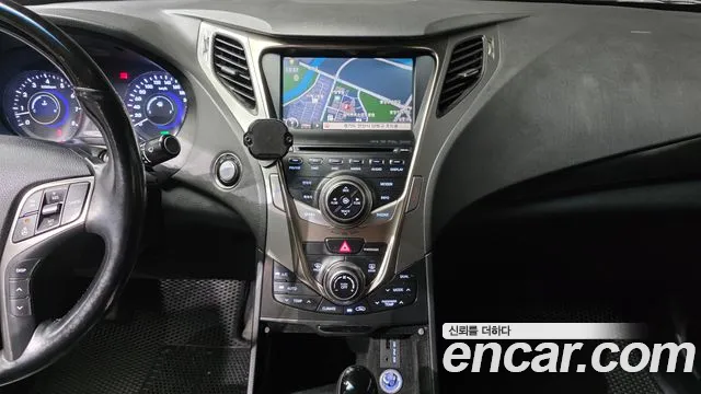 Hyundai Grandeur 2013 thumb 4