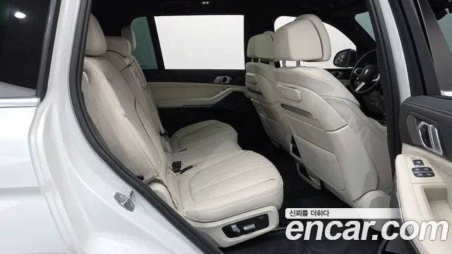 BMW X7 2025 thumb 10