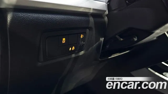 KGM Korando 2016 thumb 3
