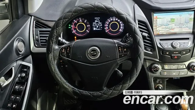 KGM Korando 2016 thumb 8