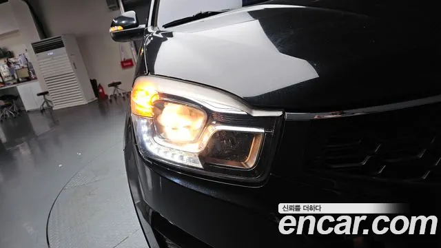 KGM Korando 2016 thumb 5