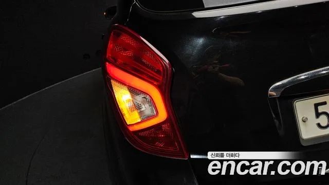 KGM Korando 2016 thumb 4