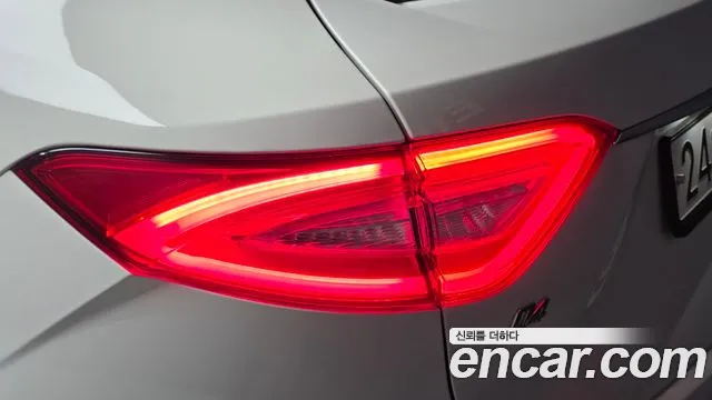 Maserati Levante 2020 thumb 6