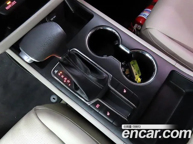 Kia Carnival 2018 thumb 11