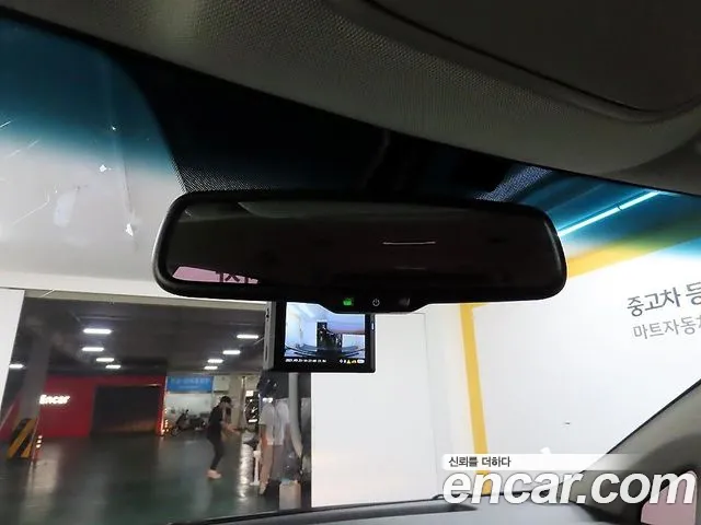 Kia Carnival 2018 thumb 8